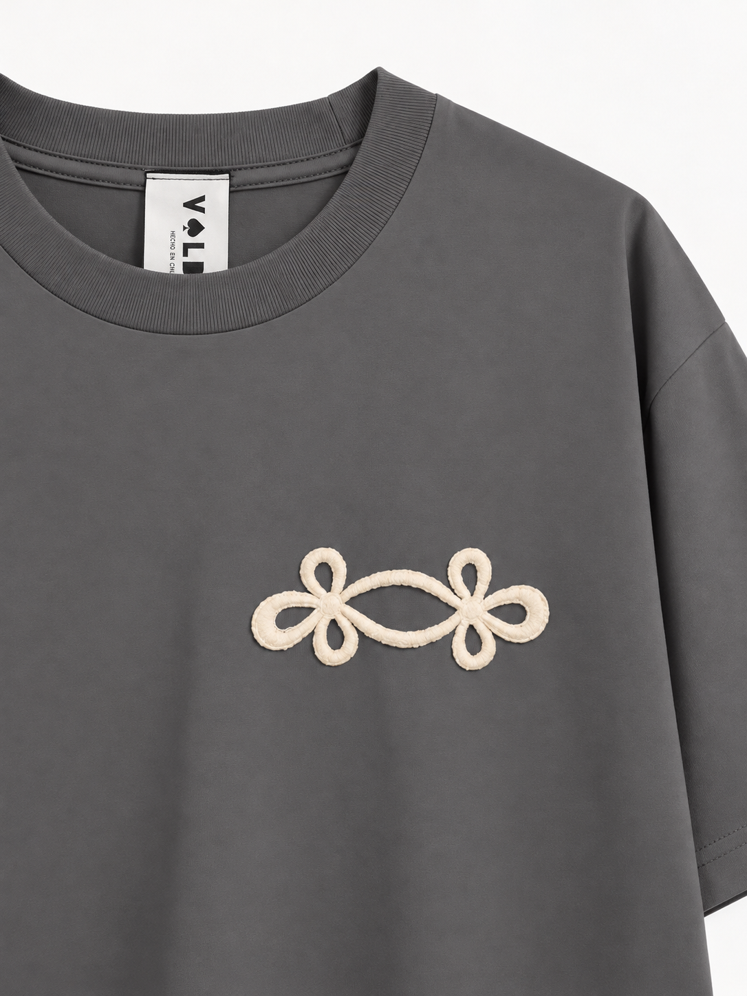POLERA SEBASTIANA GRIS BOLSILLO