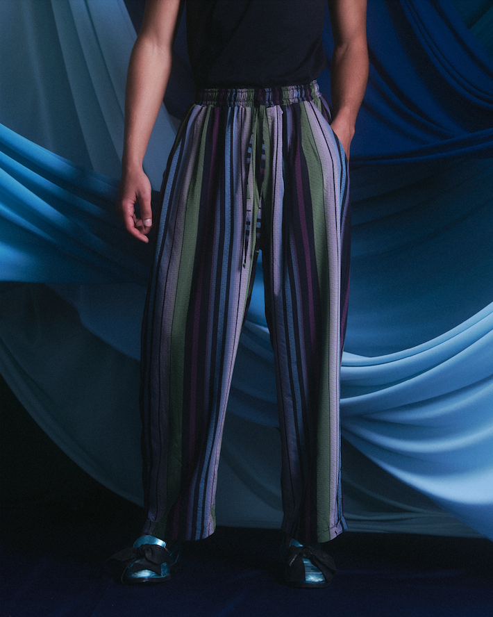 PANTALÓN UNISEX SEDA NEGRO RALLADO CONJUNTO BARREL