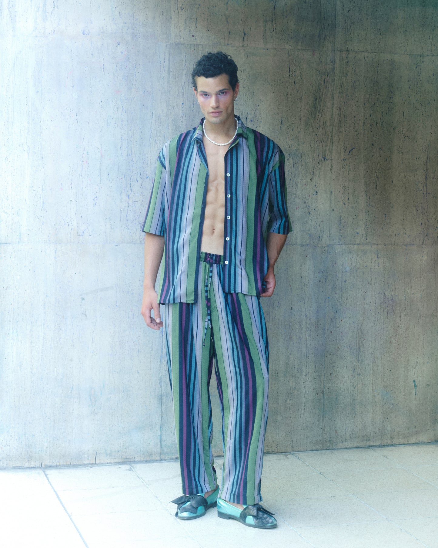 CAMISA SEDA RALLADA NEGRO– CONJUNTO MATEO