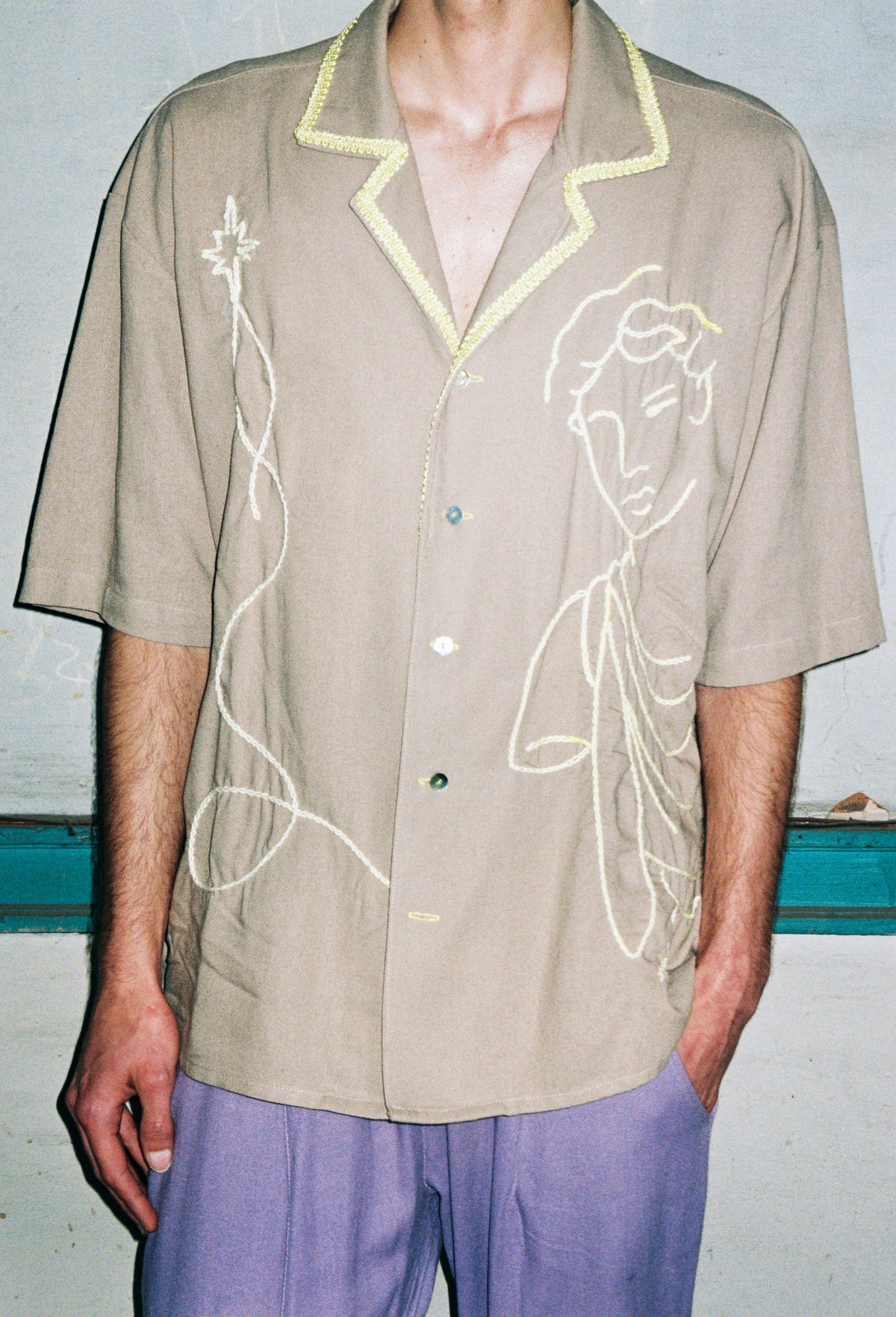 GUAYABERA MATEO TAUPÉ BORDADOS
