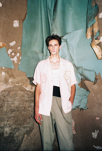 GUAYABERA LINO MATEO ROSA BORDADOS