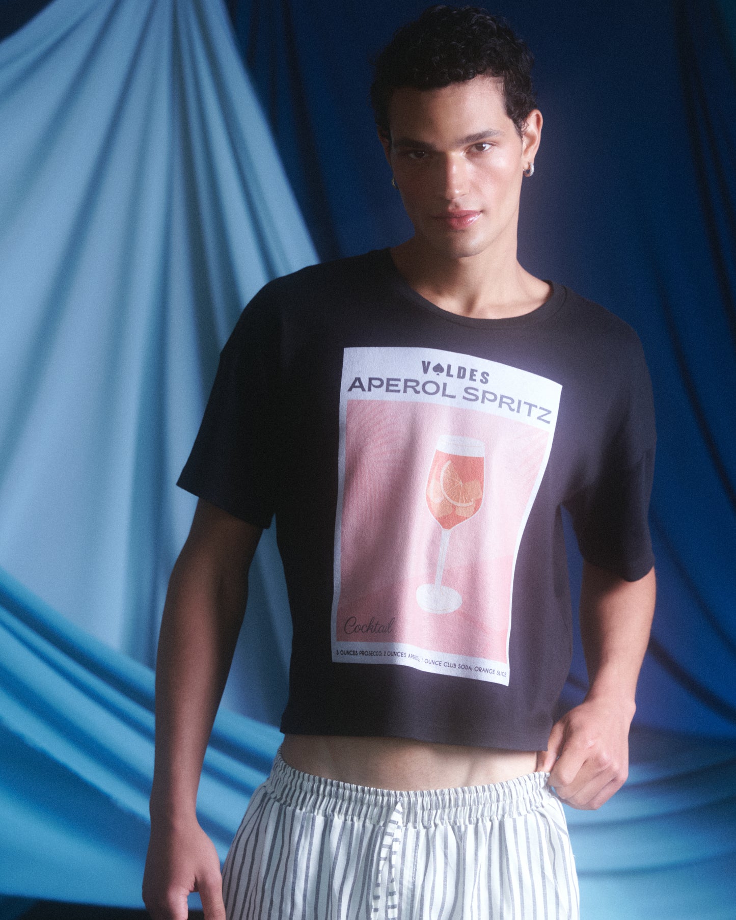 POLERA UNISEX ALGODÓN NEGRA- APEROL.