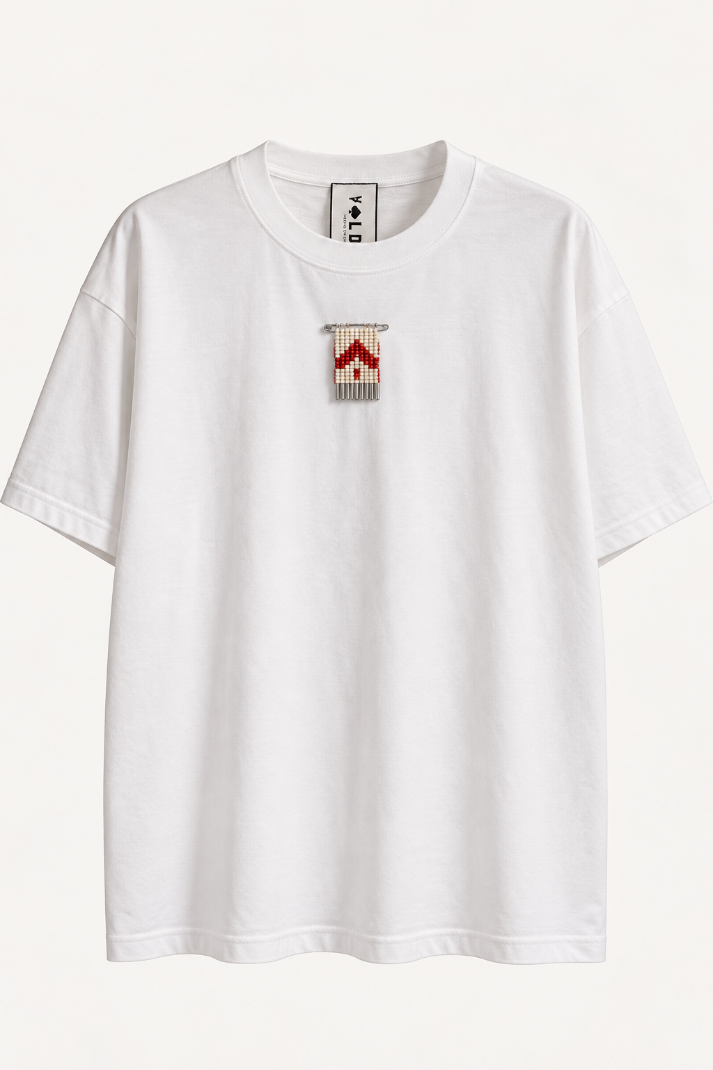 POLERA SEBASTIANA BLACA - BROCHE DESMONTABLE