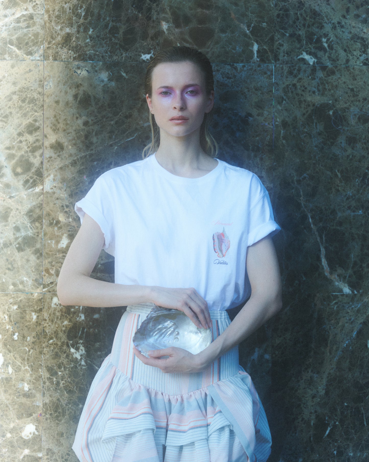 POLERA ALGODON NEGRA UNISEX   BOLSILLO CONCHA- SEBASTIANA.