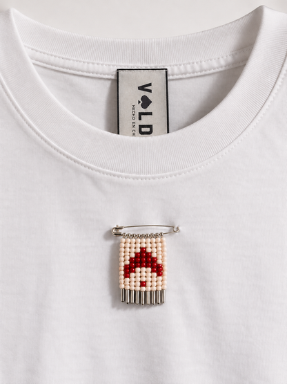 POLERA SEBASTIANA BLACA - BROCHE DESMONTABLE