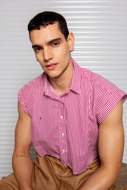 CAMISA CROP TOP ALGODÓN  RAYADA BLANCA Y ROJO.